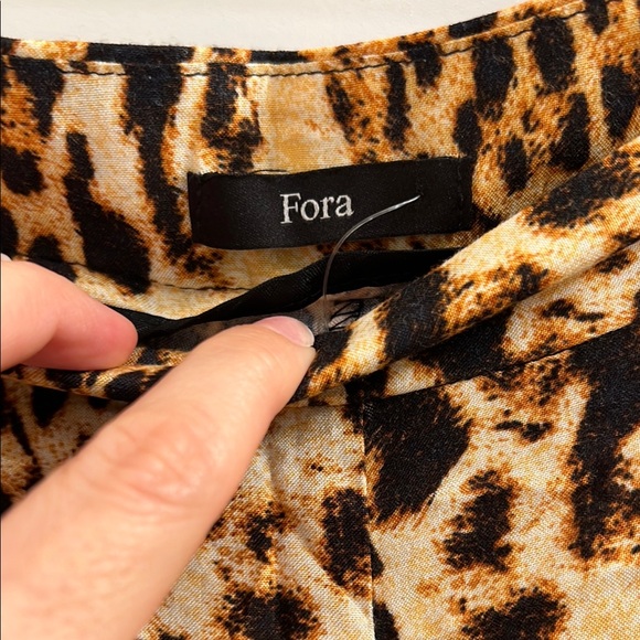 Leopard Print Wide-Leg Pants - Picture 3 of 5